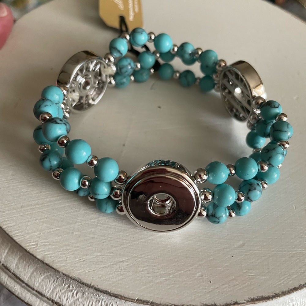 Magnolia & Vine Turquoise Stretchy 18mm Snap Bracelet